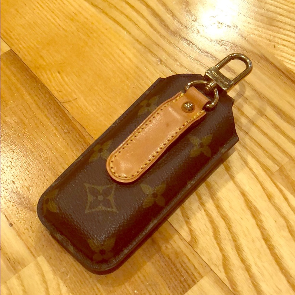 Louis Vuitton small Case with key holder